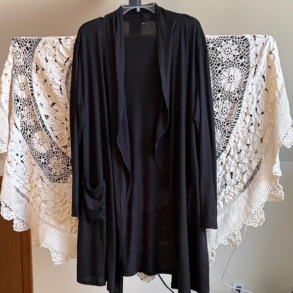32 Degrees Sweaters - 32 Degrees Long Black Women's Cardigan NWOT Size L/XL